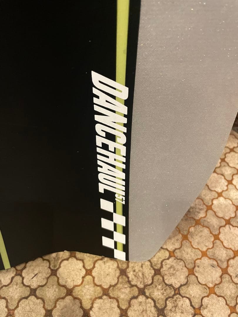 Salomon サロモン　ダンスホール157