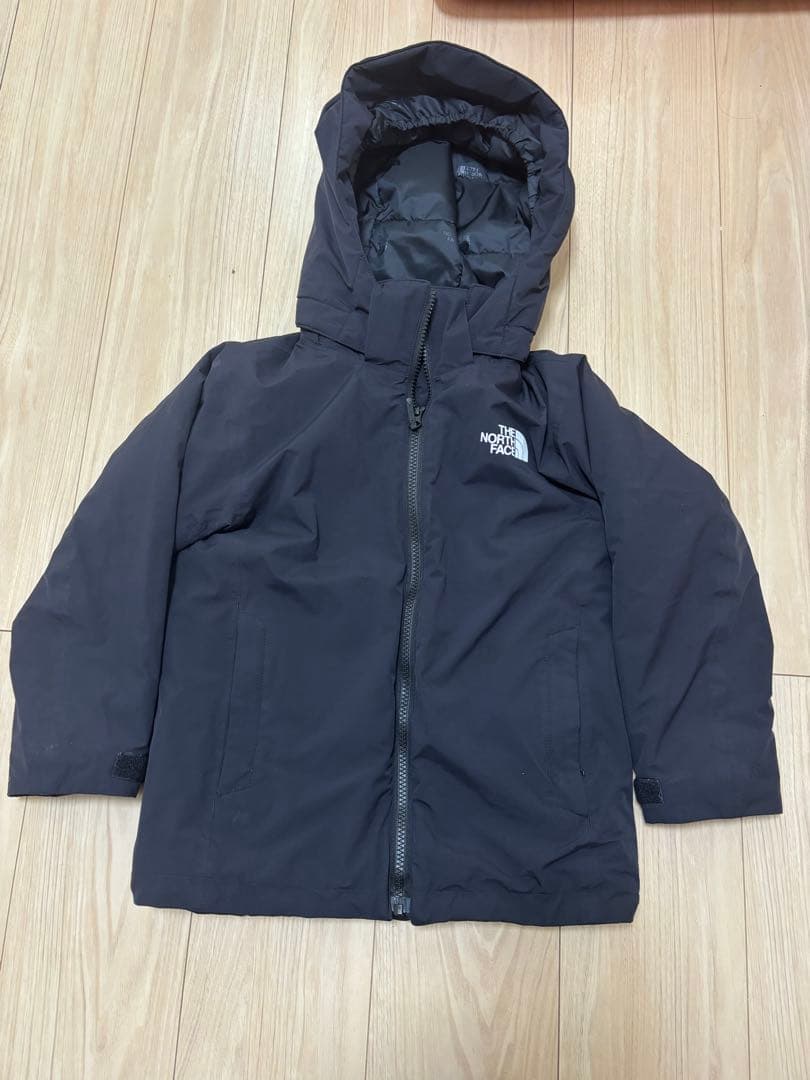 ノースフェイス　スキーウェア　上下　120センチ　補修あり