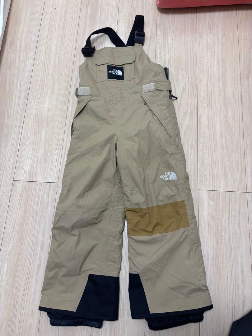 ノースフェイス　スキーウェア　上下　120センチ　補修あり