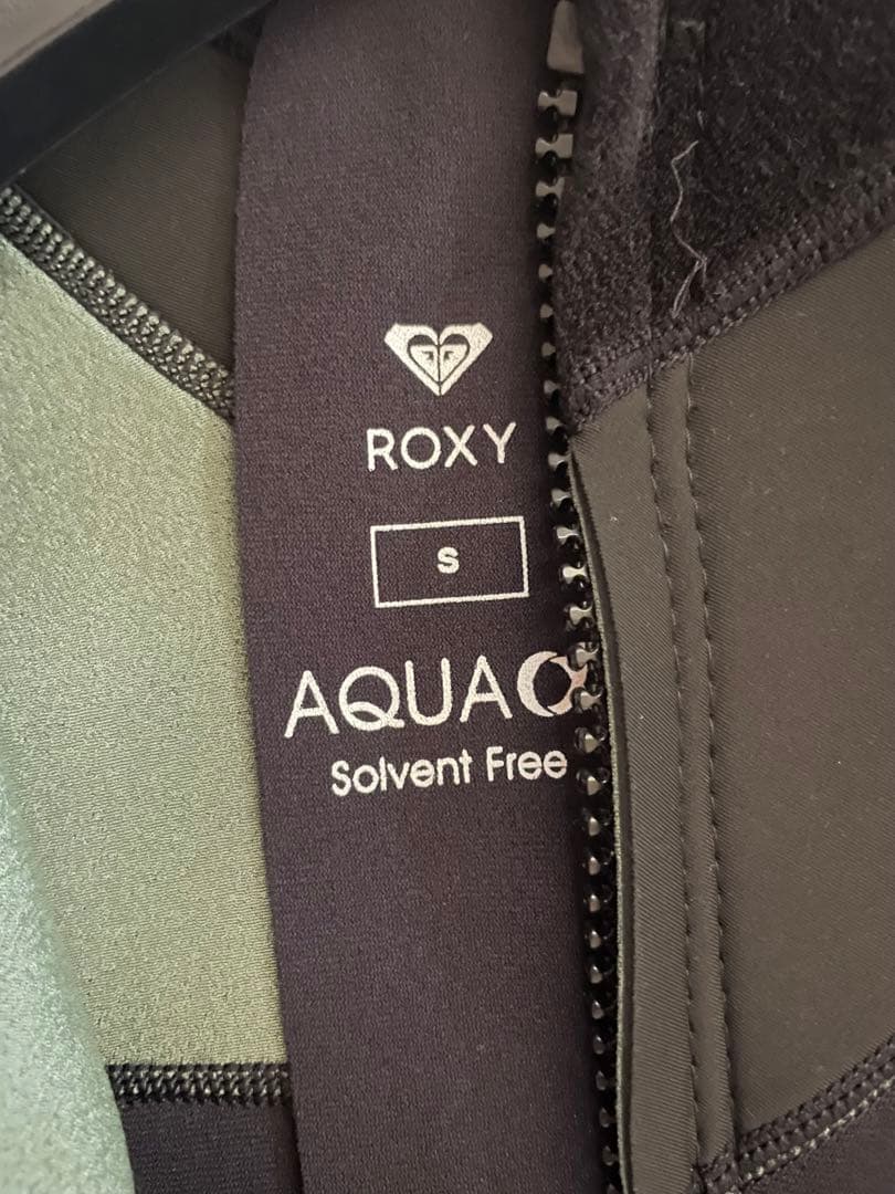 新品 ROXY ロキシー ウェットスーツ フルスーツ 2.5mm/2mm S