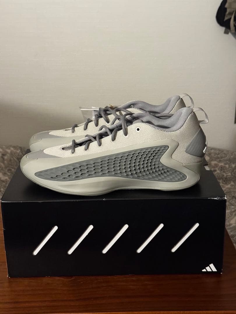 adidas AE1 箱付き バスケットボールシューズ グレー