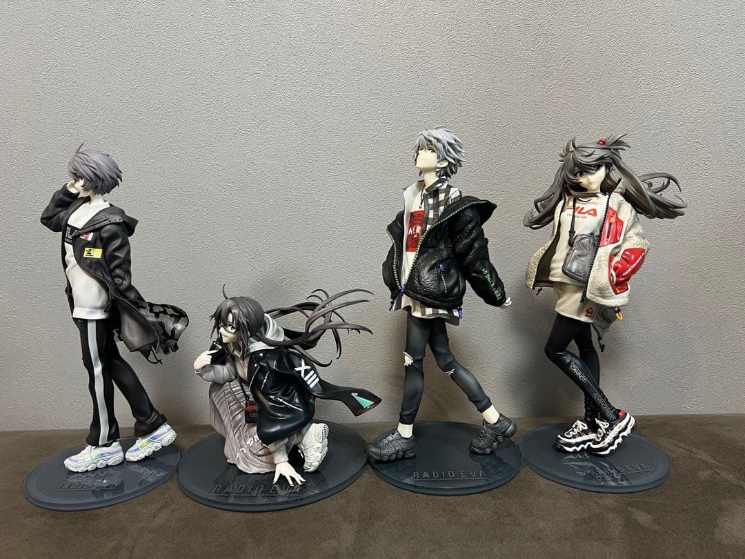 RADIO-EVA ストリートファッション フィギュア 4体セット