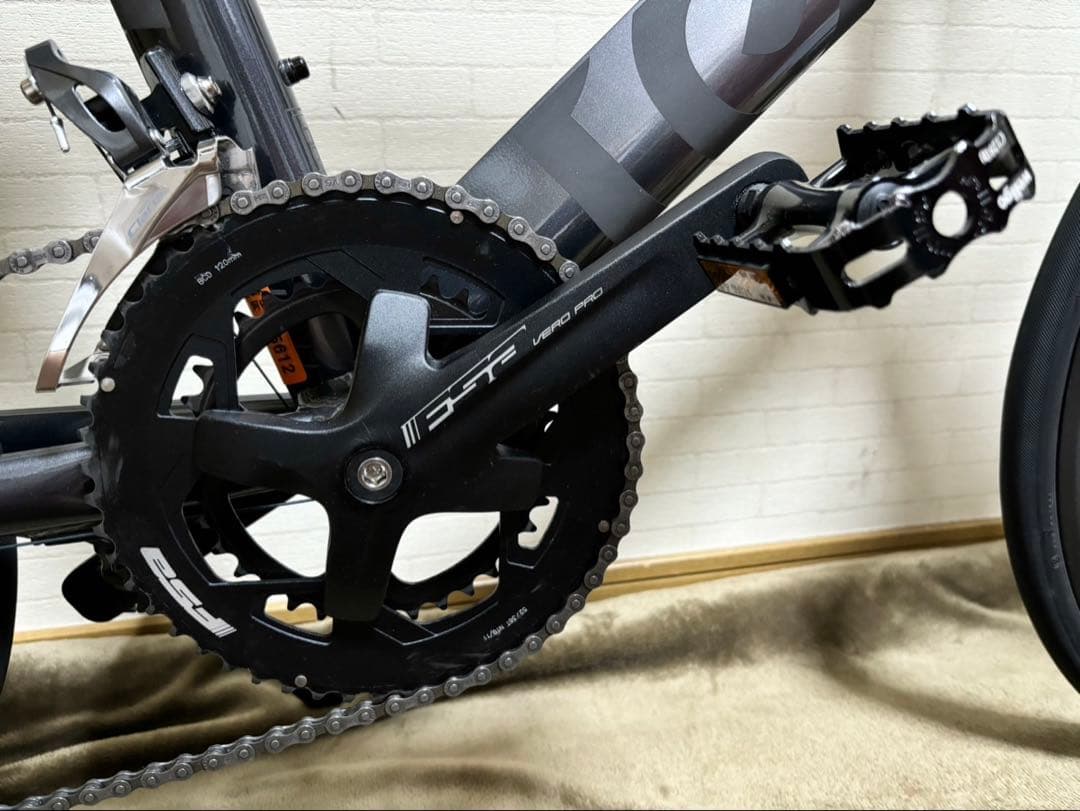 ミニベロロードバイク　turn surge ターンサージュ フェージングメタル