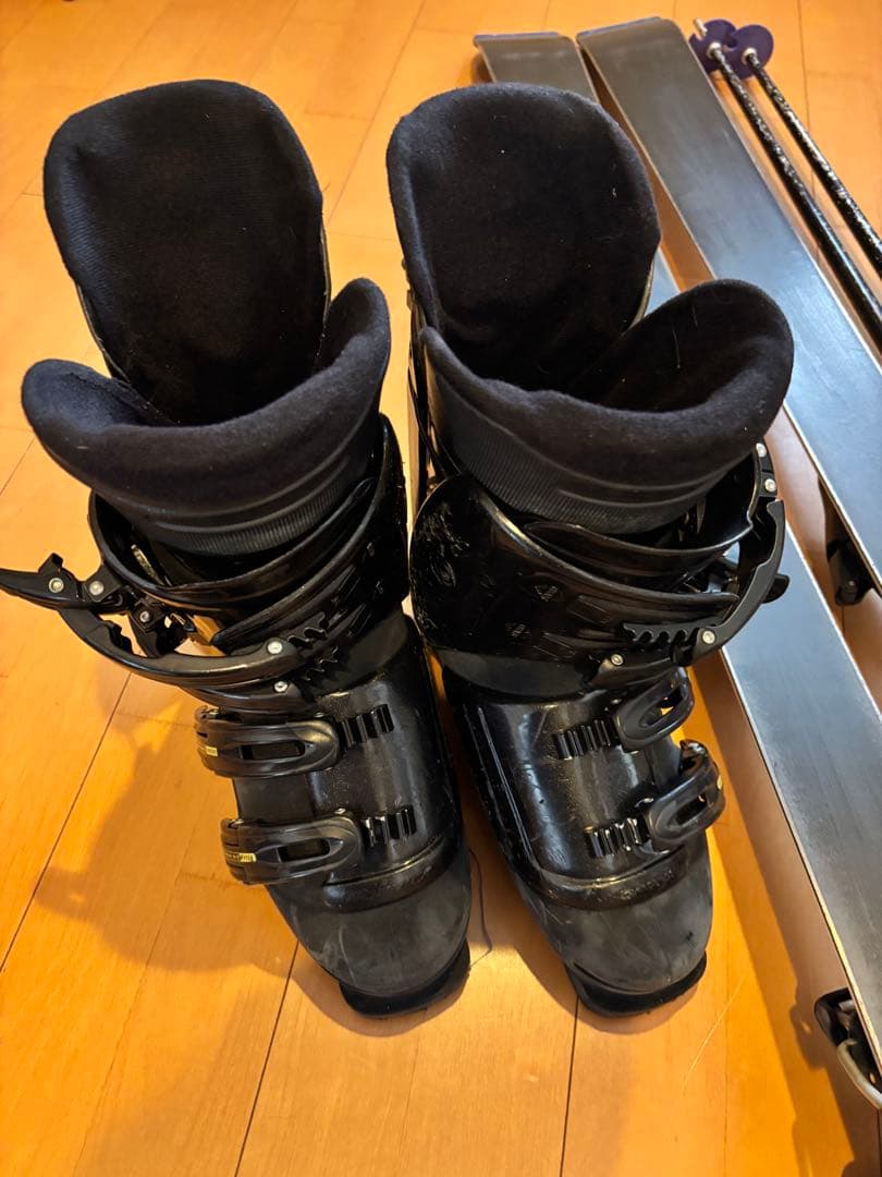 KAZAMA Winterhighのスキー板、ブーツ、ストックの3点セット