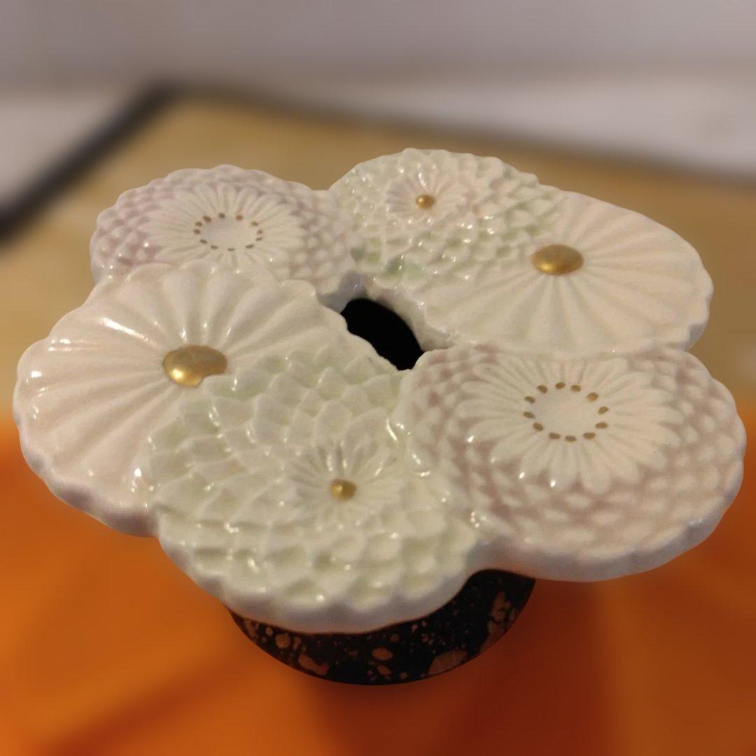 今岡三四郎 造 金彩 菊 蓋置 共箱 共布 茶道具