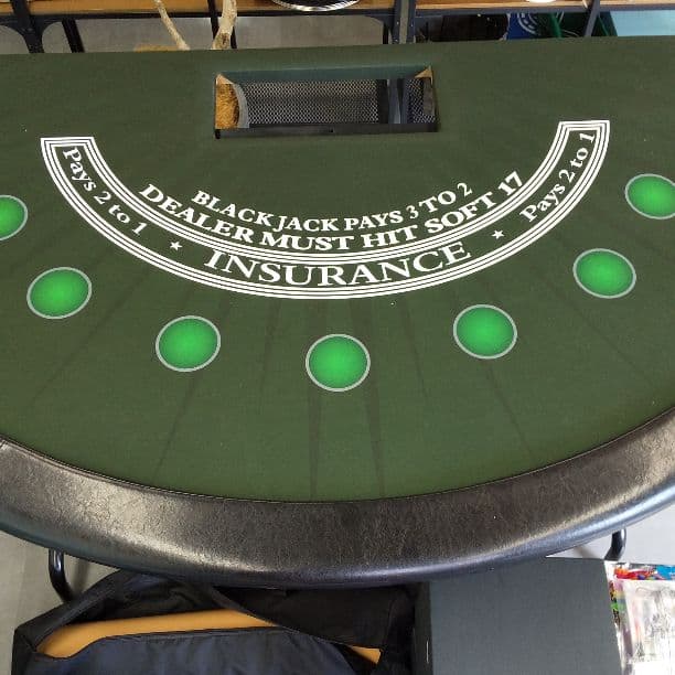 blackjack pays 3to2　ポーカー　テーブル　ブラックジャック