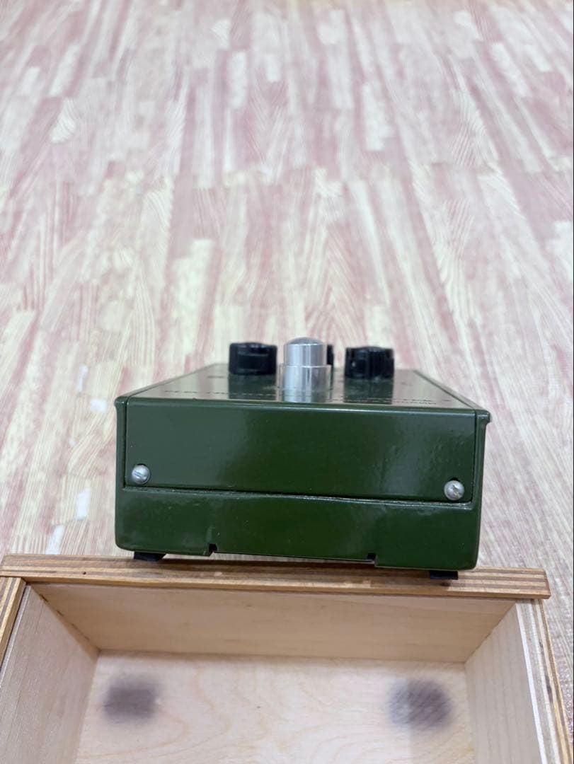 ギター ELECTRO HARMONIX GREEN RUSSIAN BIG MUFF