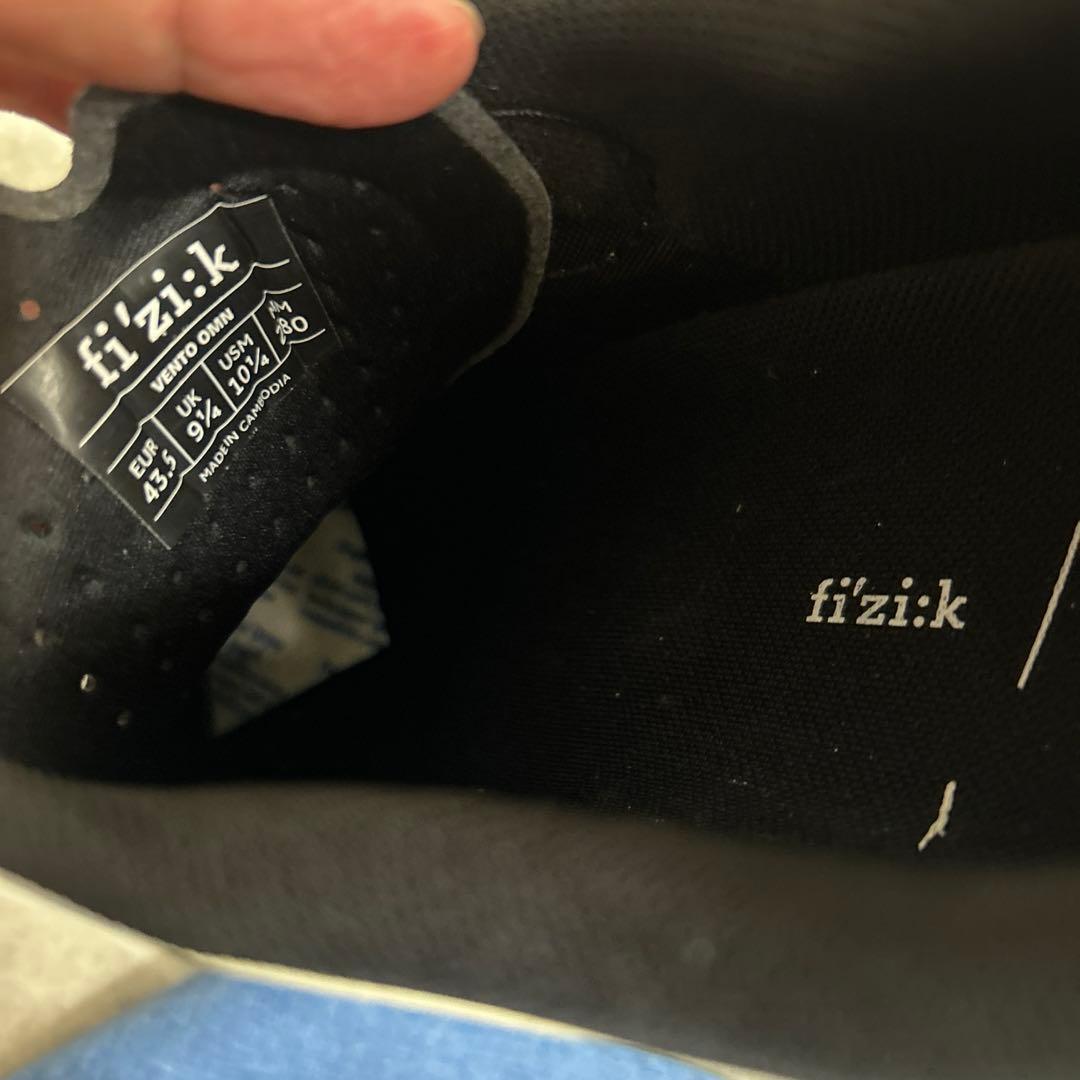 ロードシューズ BOA付フィジークOMNA43.5(28cm)白/ブラック