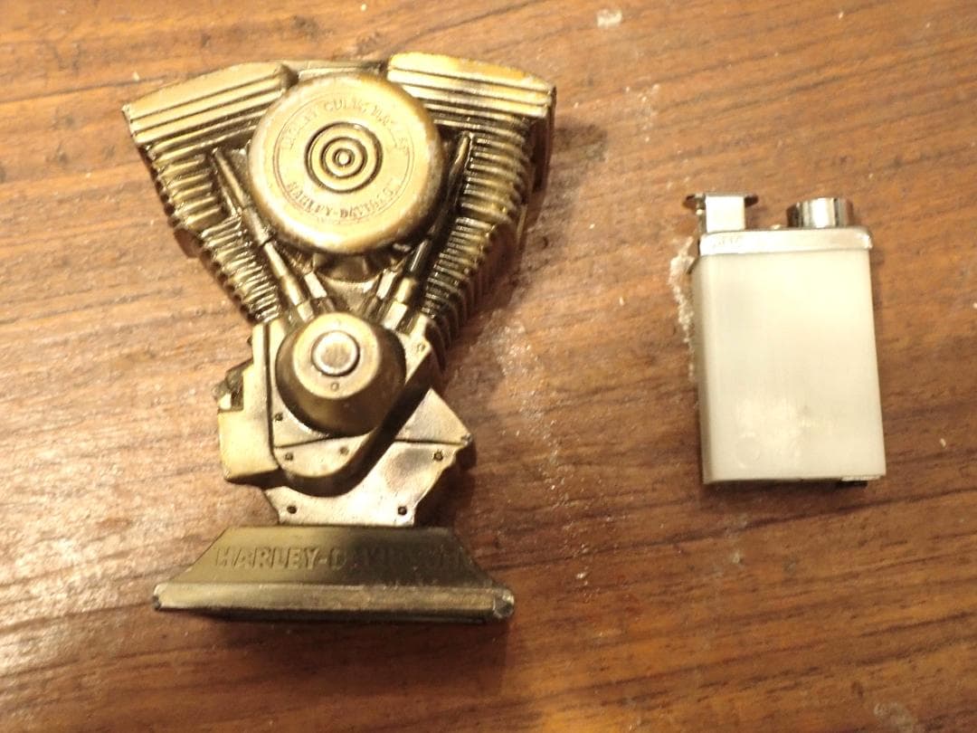 ハーレーダビットソン エンジン型 卓上ライター メタル製 約10cm