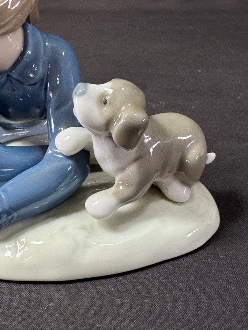 H82 送料無料　リヤドロ　LLADRO　みんなで遊びましょう　少女と仔犬
