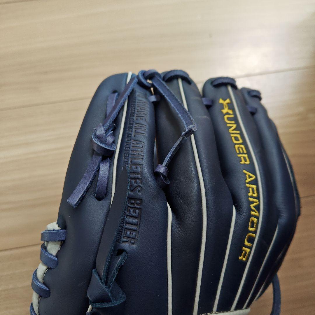 ひろき 山崎康晃Under Armour 野球グローブ ネイビー
