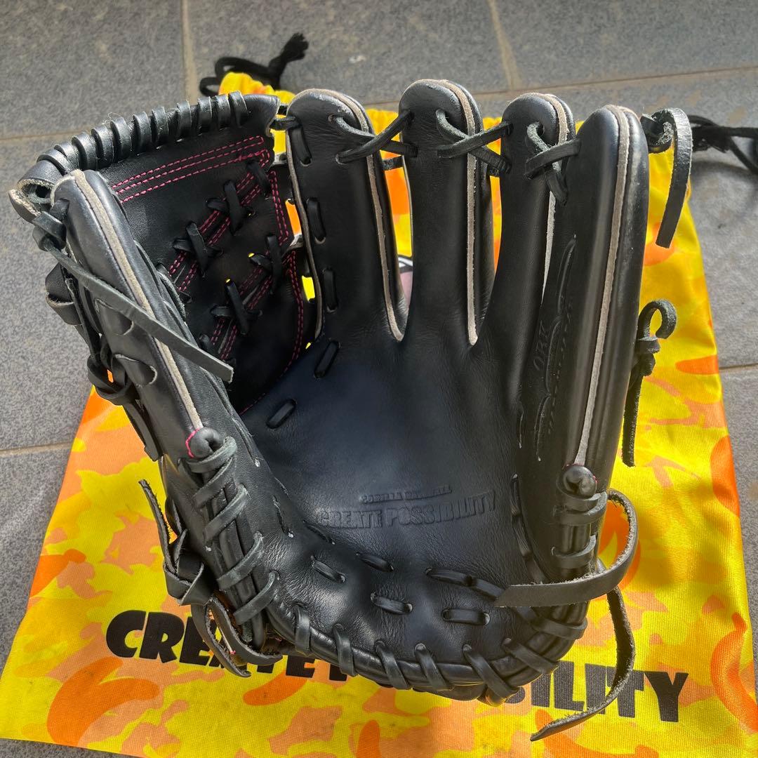 ゴリラ印　硬式グローブ 黒 ピンクステッチ