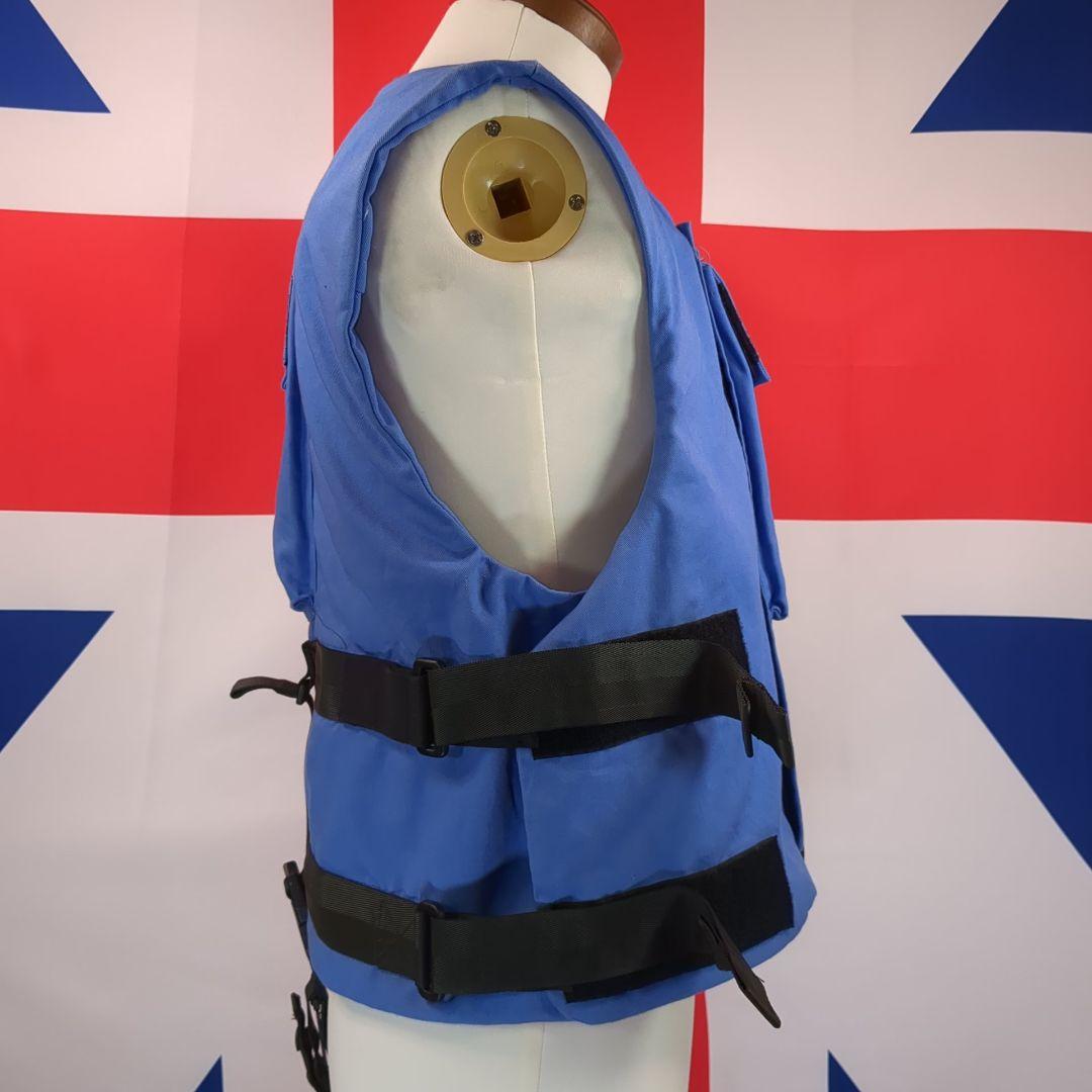 イギリス軍 UN ボディアーマーカバー 180/116 【実物新品】