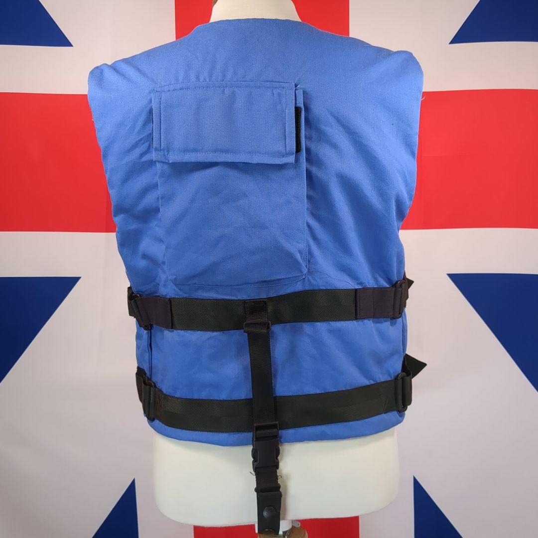 イギリス軍 UN ボディアーマーカバー 180/116 【実物新品】