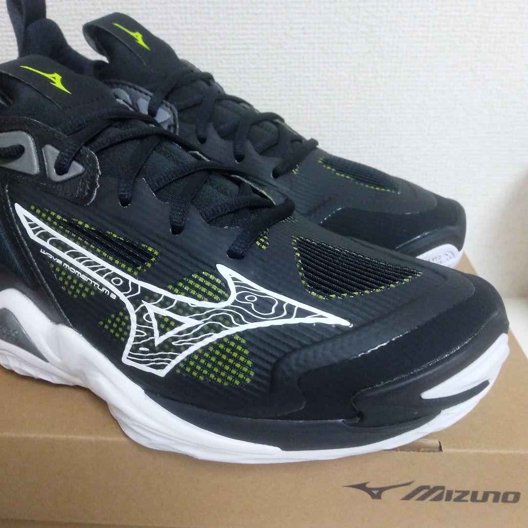 ミズノバレーボールシューズ　ウエーブモーメンタム３　27.0cm