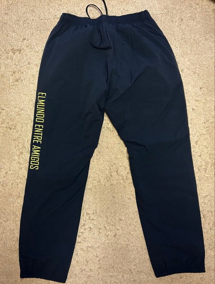 スボルメ　SVOLME 発熱中綿ウォーマー上下セット Lサイズ ネイビー