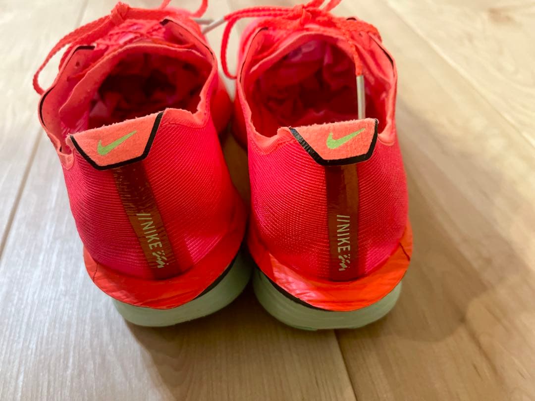 【当日または翌日発送】ナイキ ヴェイパーフライ4 26.0cm レッド