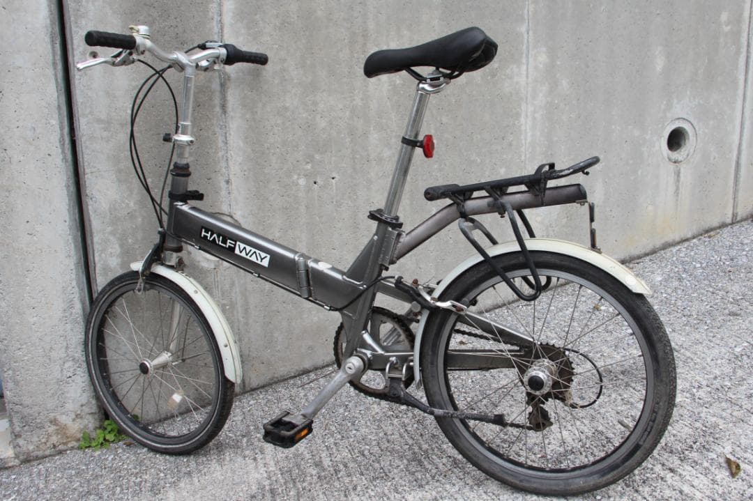 引き取り限定♪人気のGIANT♪HALF WAY♪目立つ片持ち式前後ホイール♪