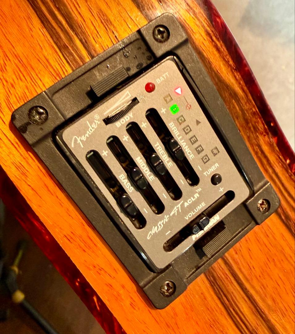 【不具合あり】Fender VB-NAT アコースティックベース