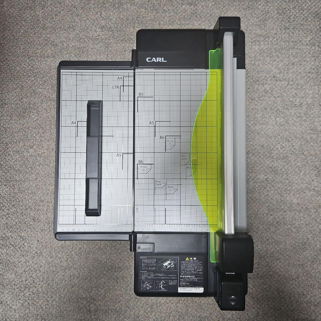 CARL 裁断機 DC-F5100(A4) A4サイズ 替刃3個付き