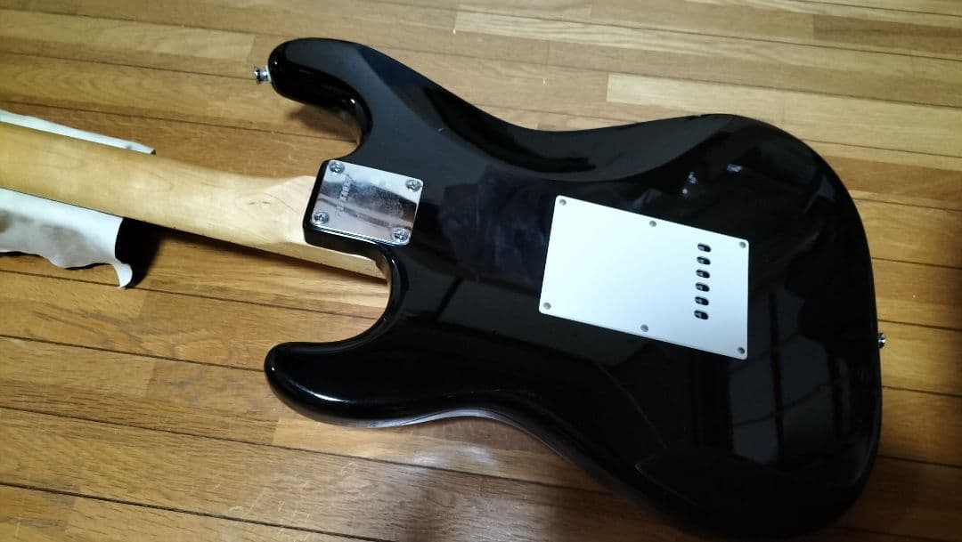 フェルナンデス ストラトキャスター 黒 FERNANDES