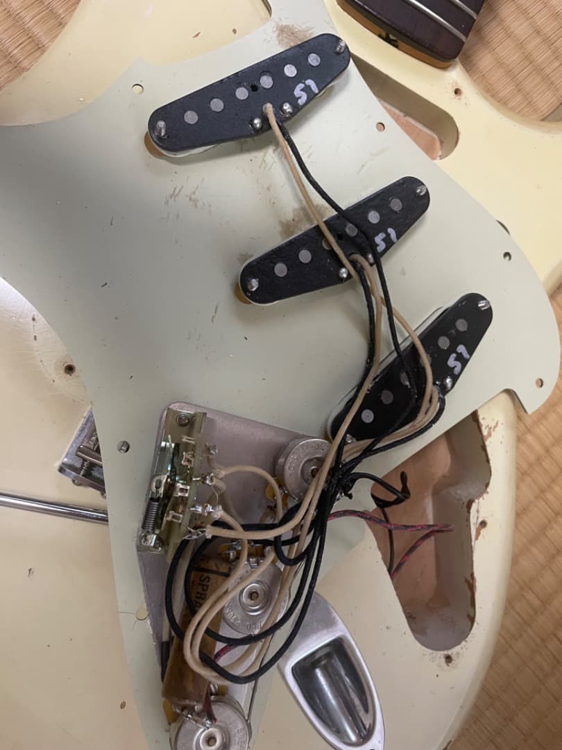 ギター Fender Mexico roadworn stratcaster 60'