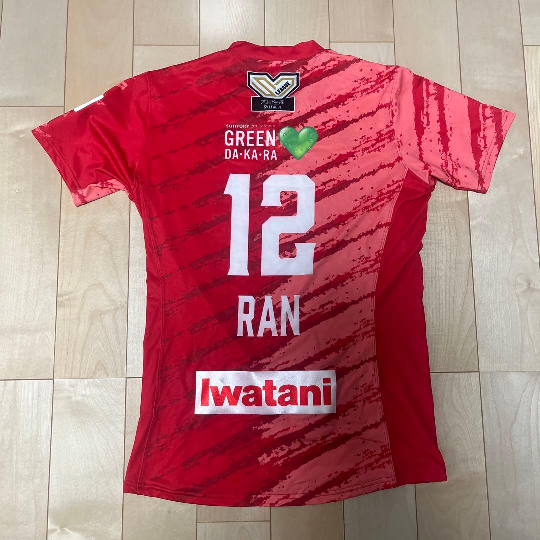 アンダーアーマー　サントリーサンバース　高橋藍　ユニフォーム