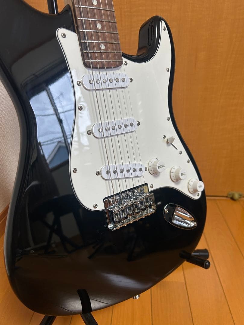 SELDERストラトキャスタータイプ黒 シングルコイル