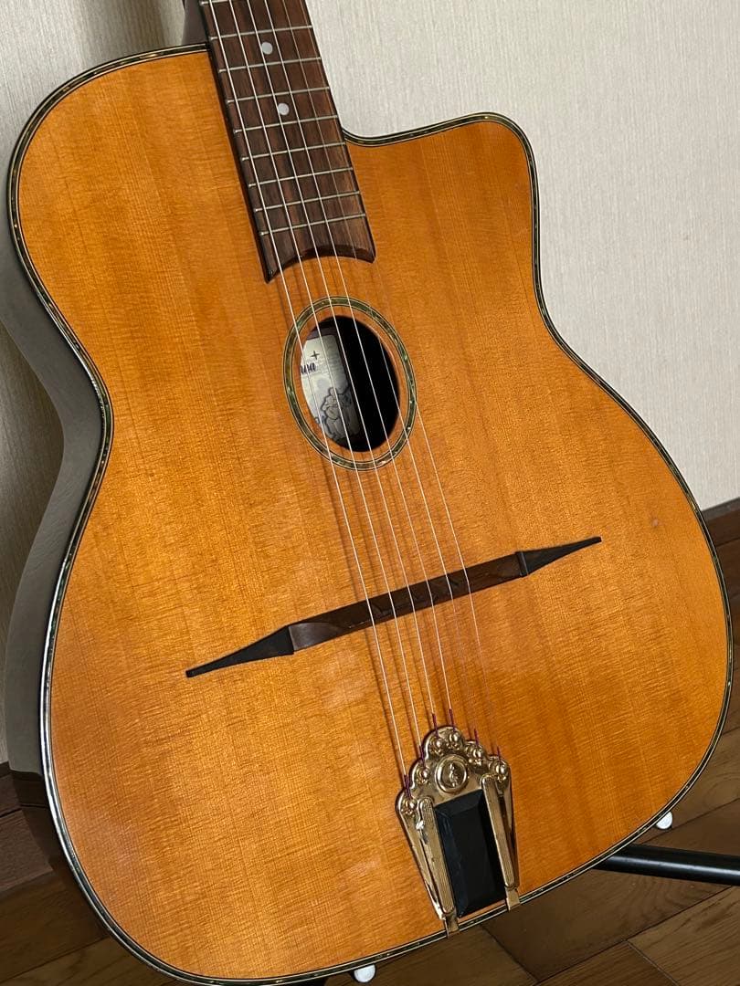 マカフェリジャズギター　Rudy Larna WM 700A 弾きやすい