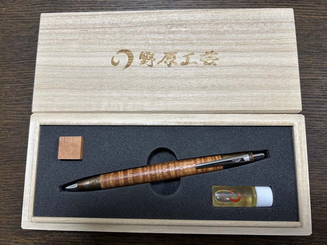 野原工芸 斑紋孔雀色 ハワイアンコアカーリー 固定式口金付属 MP シャーペン