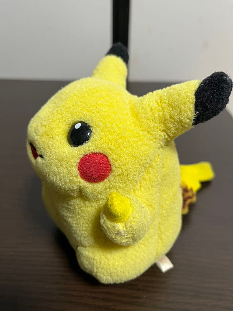 そらとぶピカチュウ　風船　ぬいぐるみ　TOMY　希少　空飛ぶ　レア