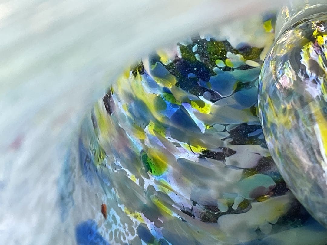 古い「美しい吹雪紋のガラスランプシェード」