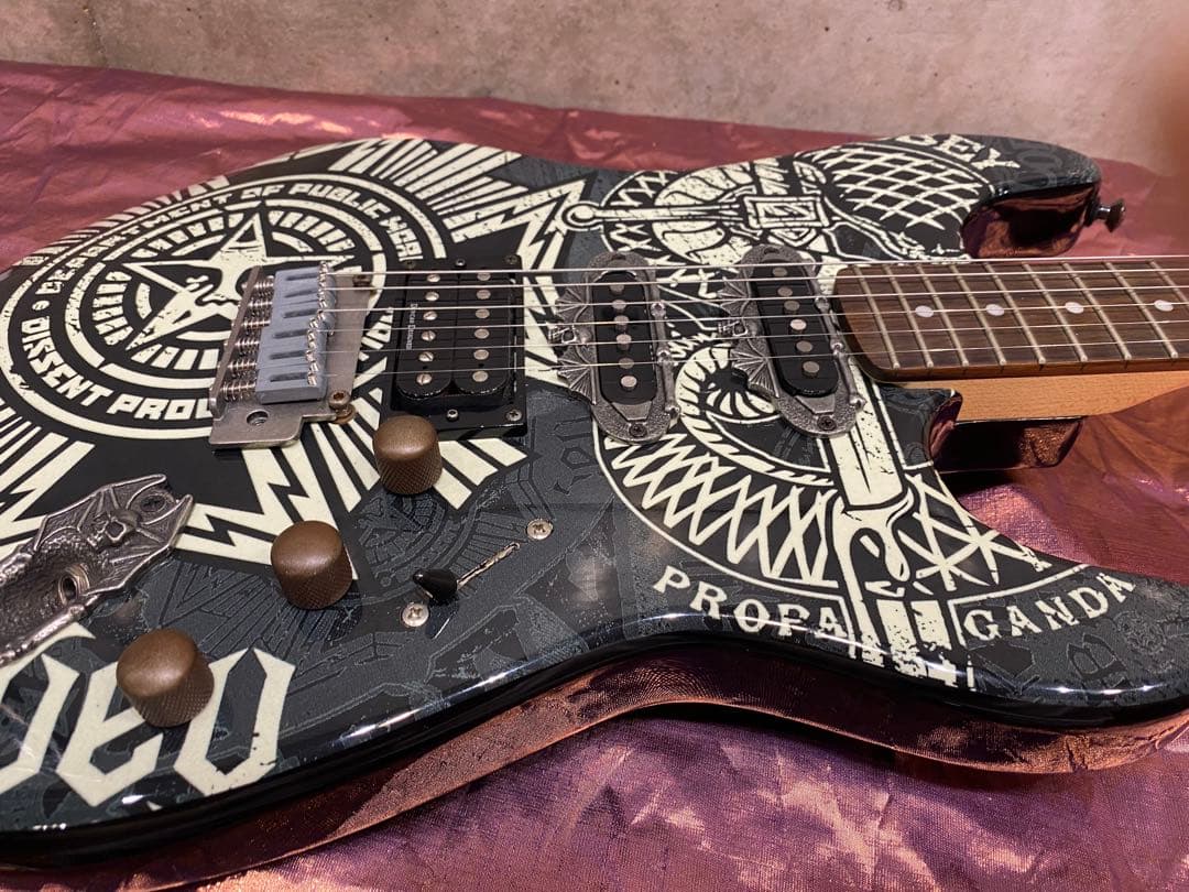 OBEY × SQUIER ストラトキャスター　オーベイ　スクワイヤー