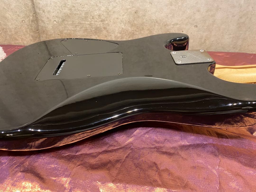 OBEY × SQUIER ストラトキャスター　オーベイ　スクワイヤー