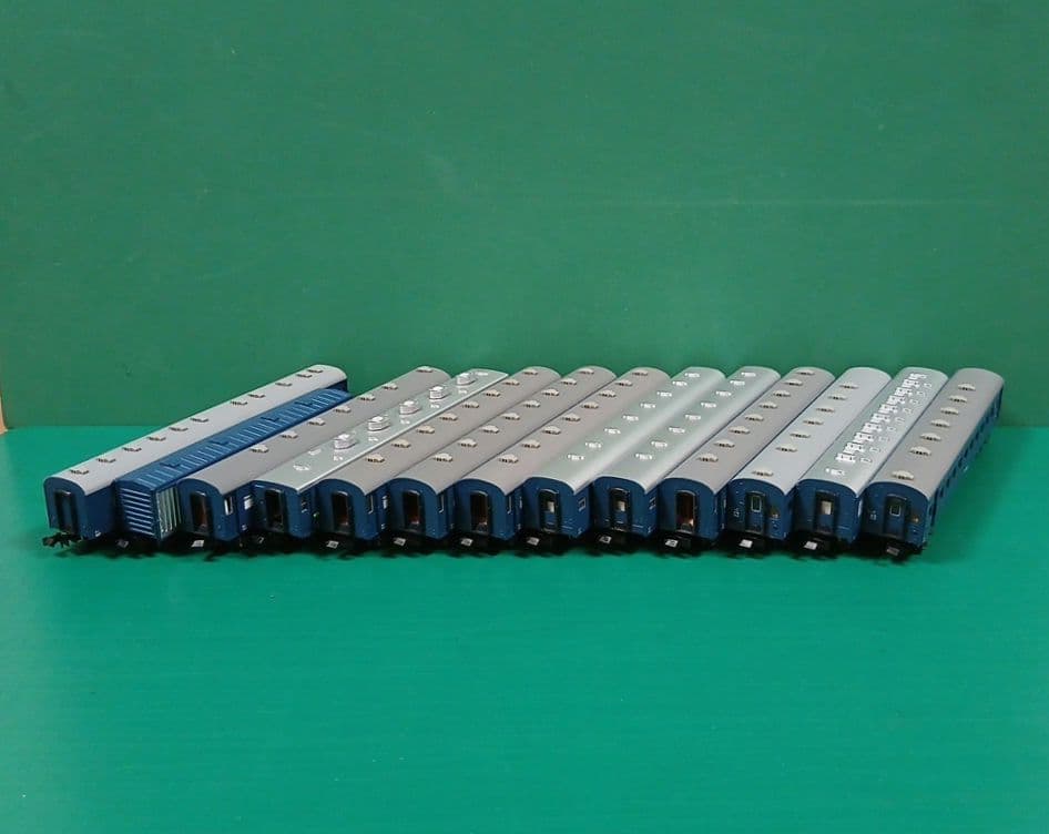 KATO　急行八甲田風　13両