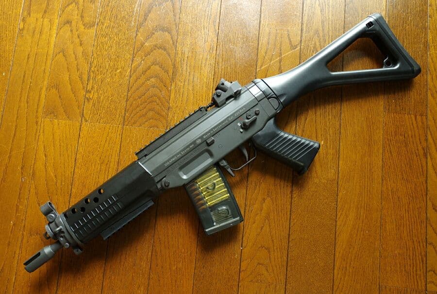東京マルイ SIG552 シールズ ローマウントベース付き