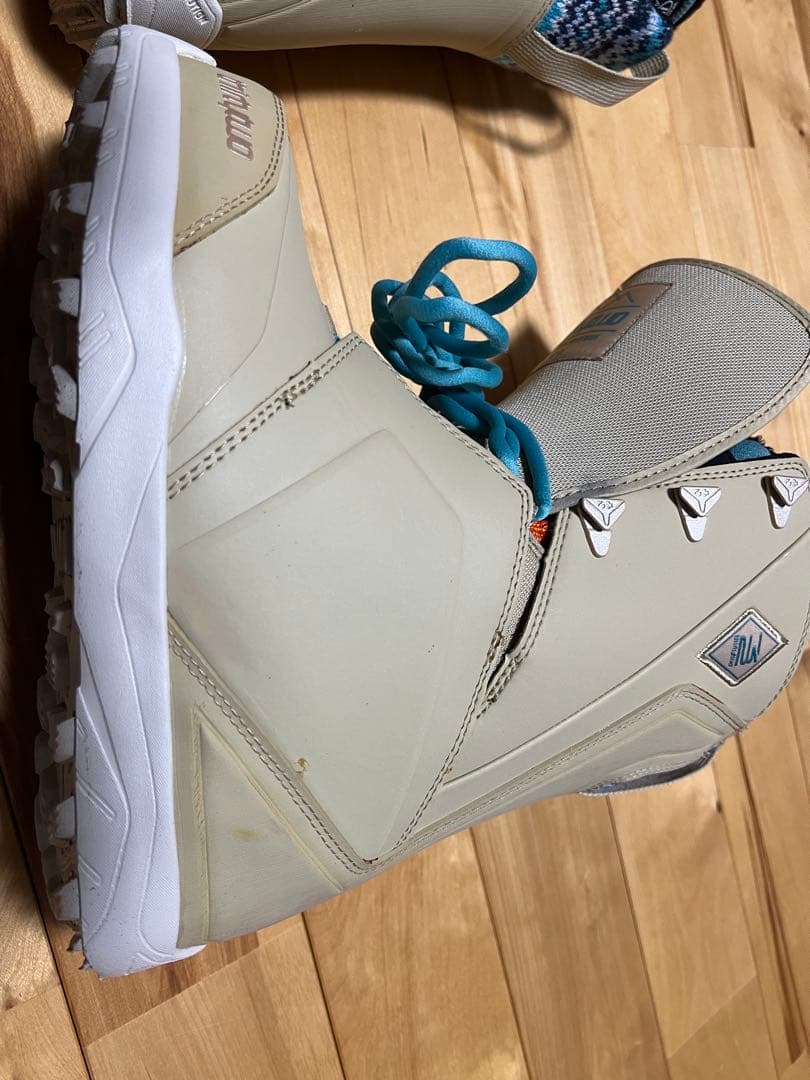 サーティツー　レディースブーツ25.0cm