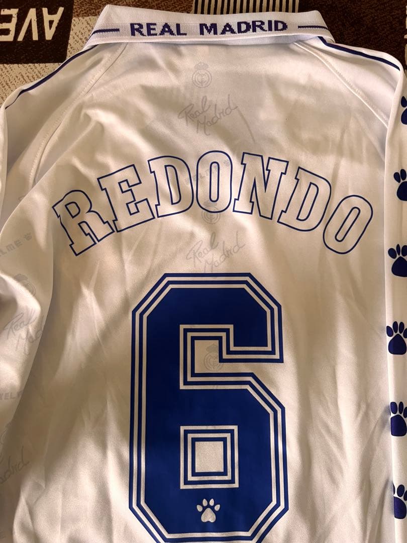 レアル・マドリード REDONDO 6番 サイン入りシャツ