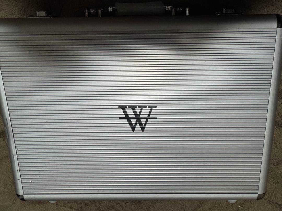 から　世界のヨコサワ　ポーカーセット