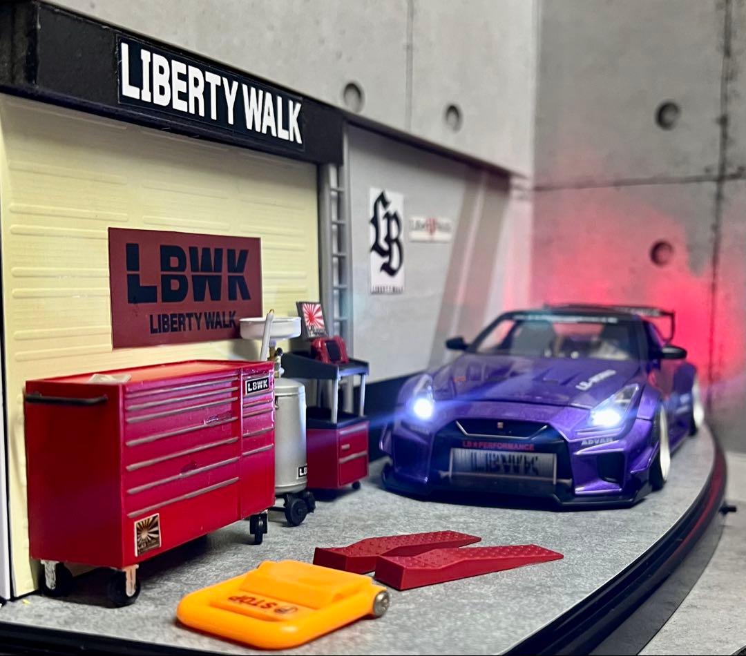 1/24 スカイライン 35GT-R カスタムLBWK仕様 ガレージ ジオラマ