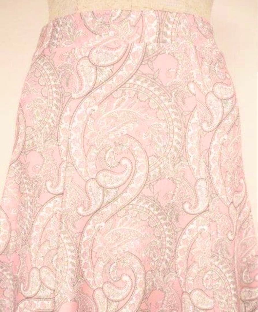 美品⭐︎フラメンコファルダ　スカートライトピンク系