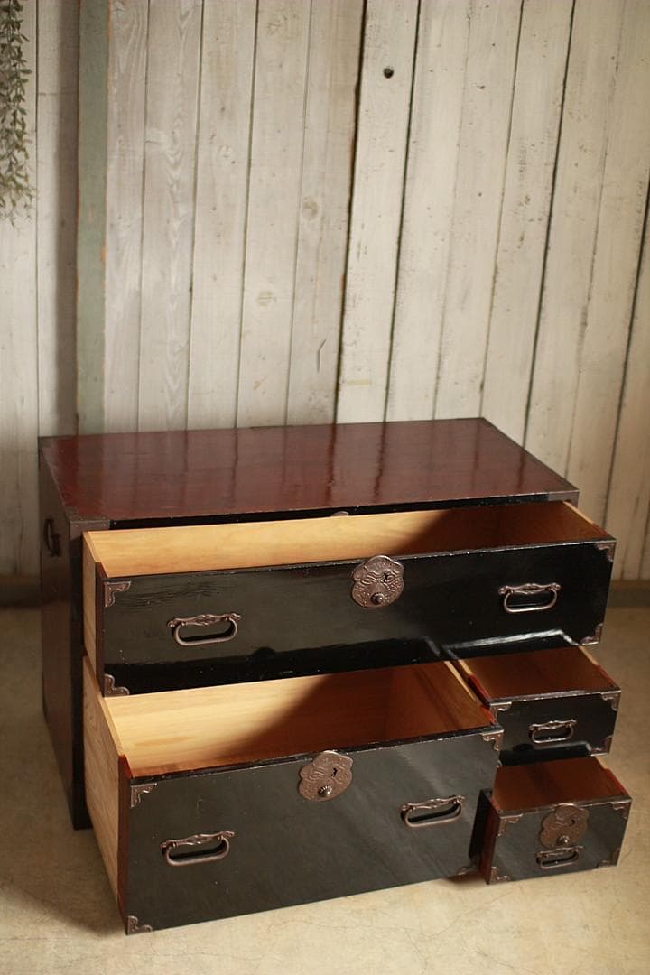 綺麗な巾着金具庄内箪笥　抽斗4杯　タンス　収納　古家具　古民家　時代家具