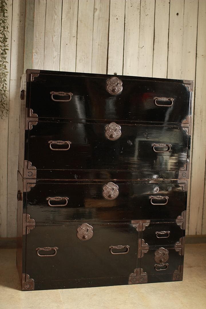 綺麗な巾着金具庄内箪笥　抽斗4杯　タンス　収納　古家具　古民家　時代家具