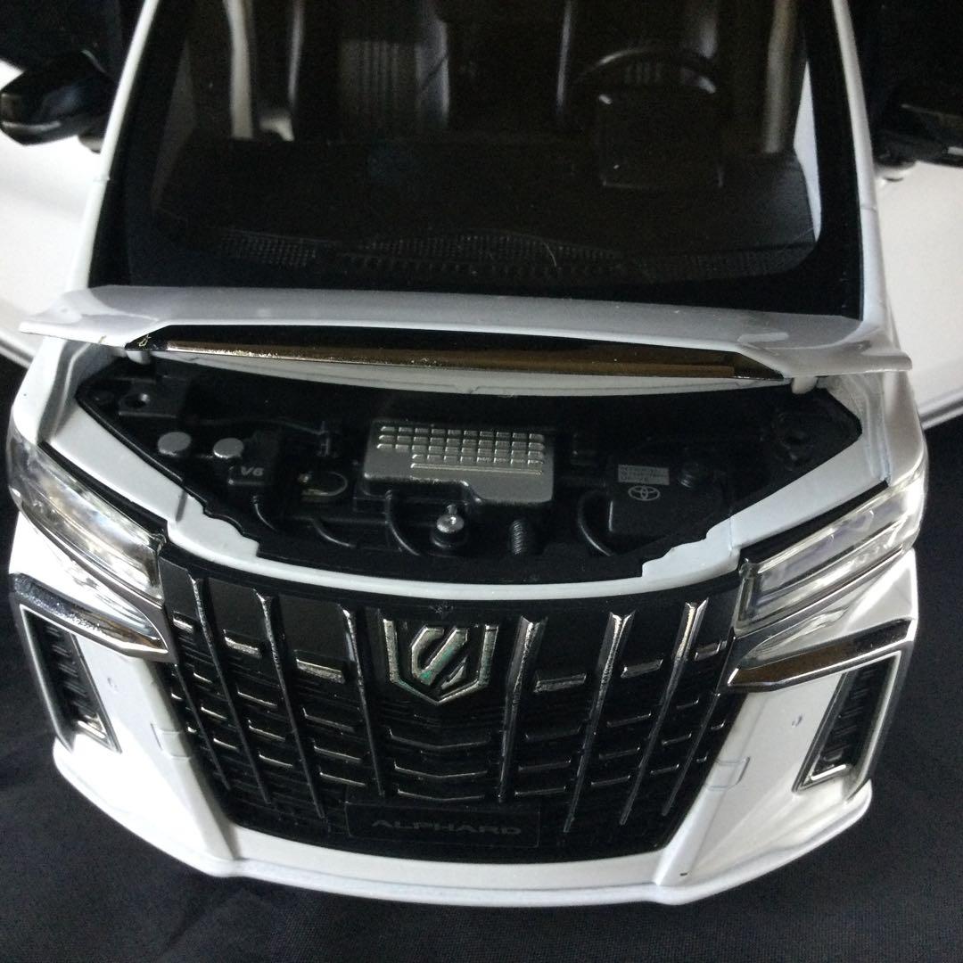 トヨタ アルファード 2023年型 TOYOTA ALPHARD 1/18