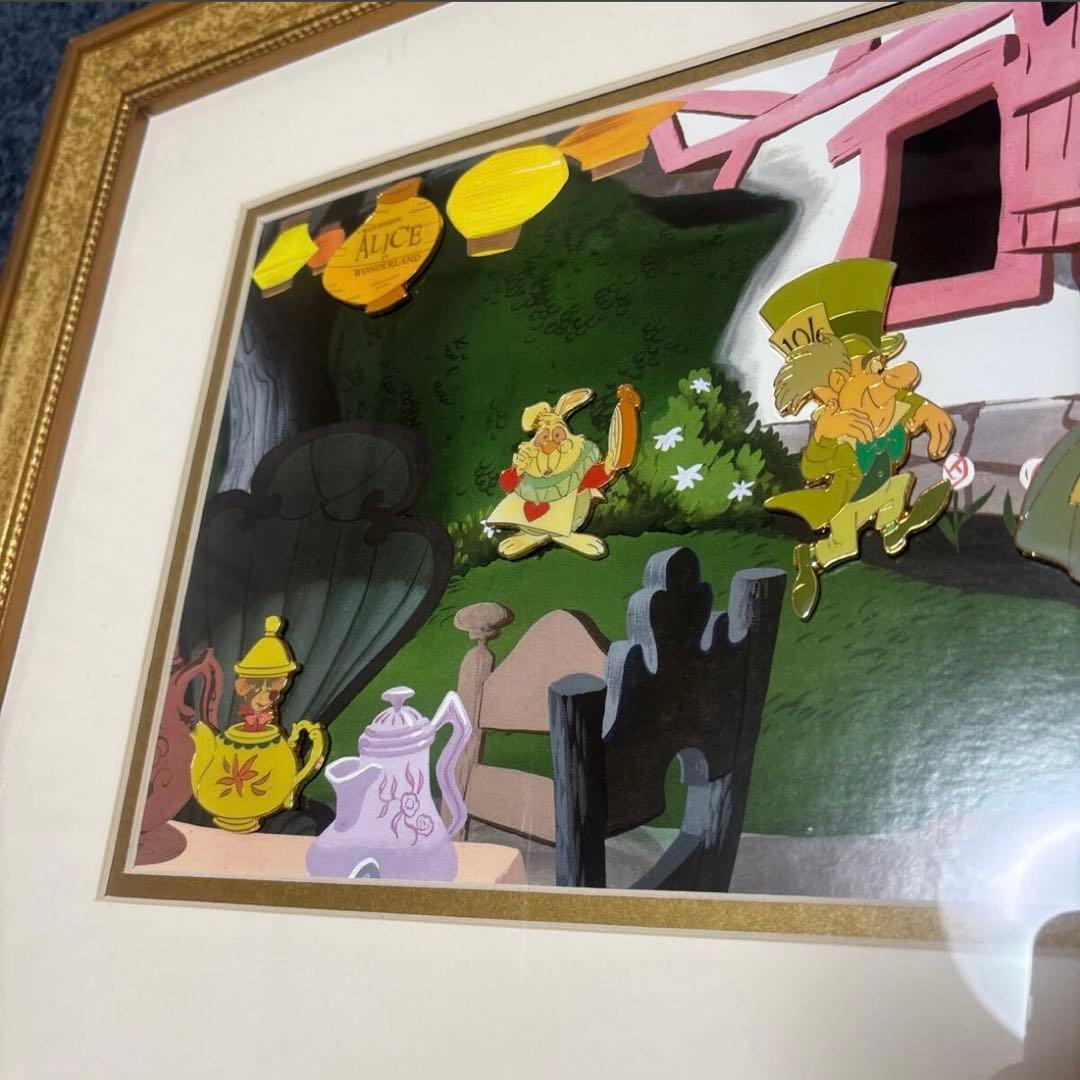 ディズニー　不思議の国のアリス　ピンバッジ　激レア　アート