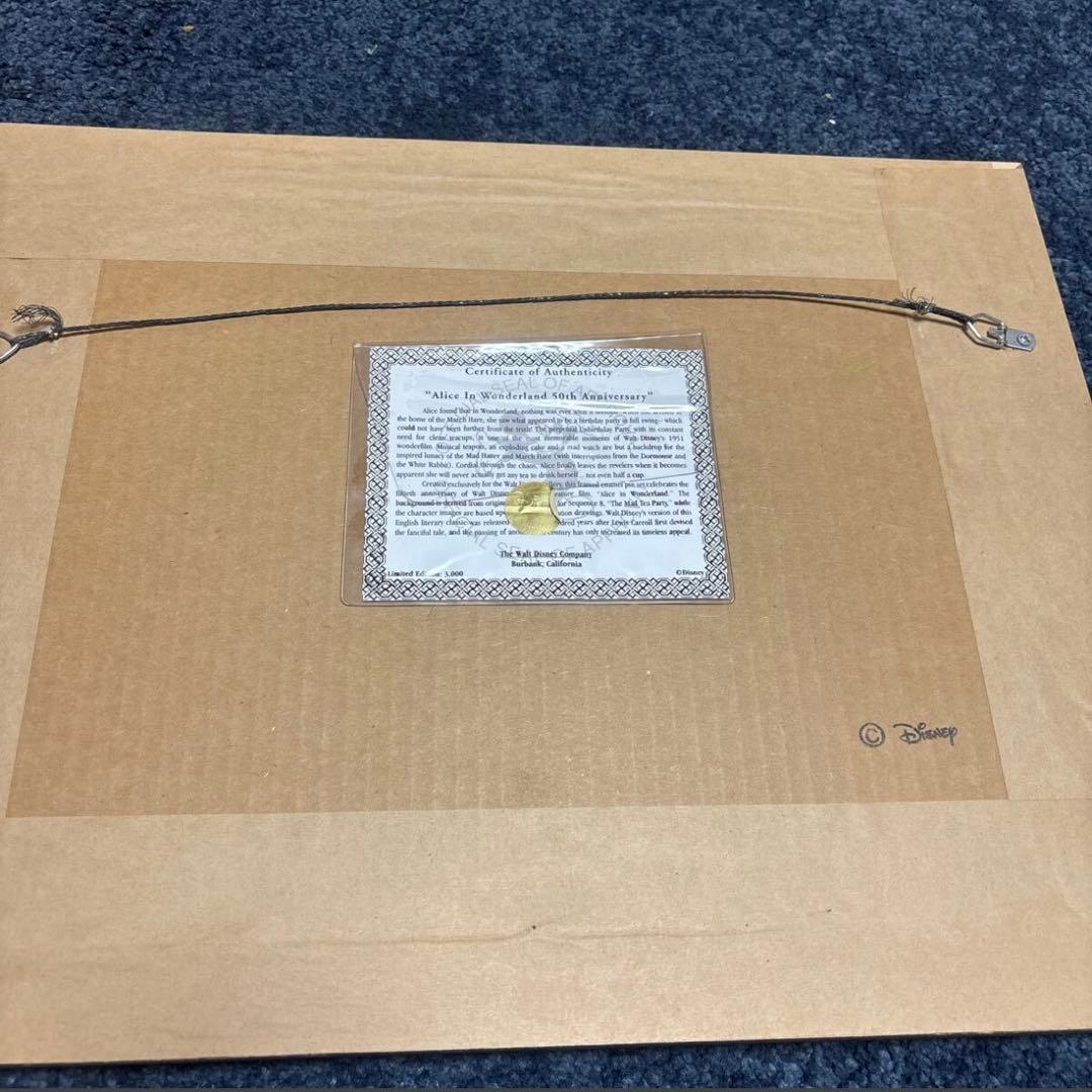 ディズニー　不思議の国のアリス　ピンバッジ　激レア　アート