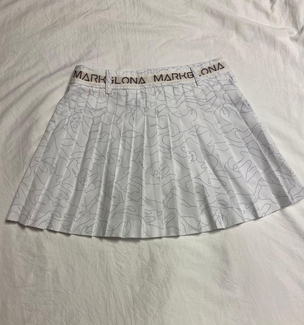 新品同様　MARK&LONA ホワイトプリーツスカート36