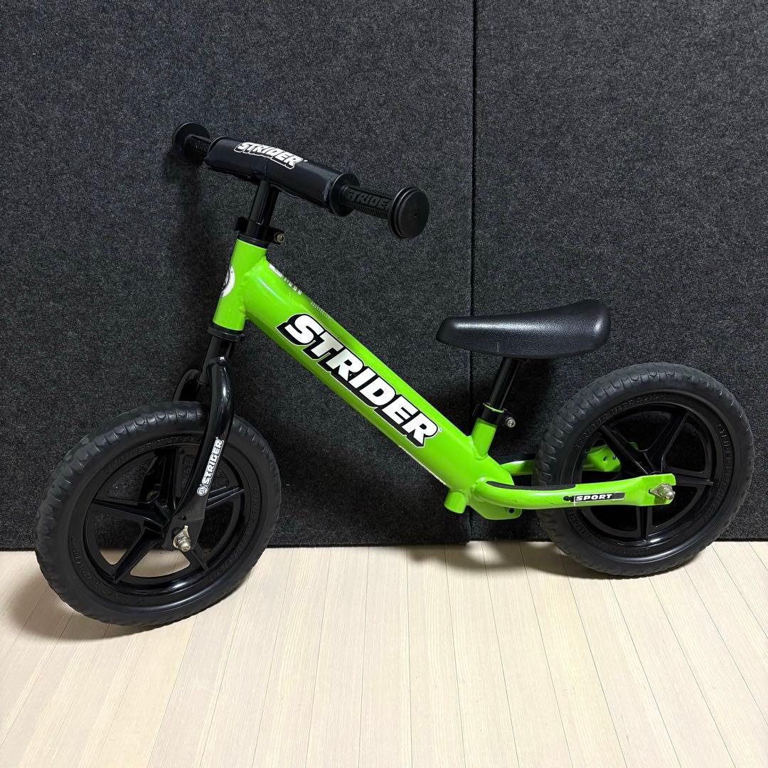 STRIDER ストライダー スポーツ　緑　キックバイク　バランスバイク