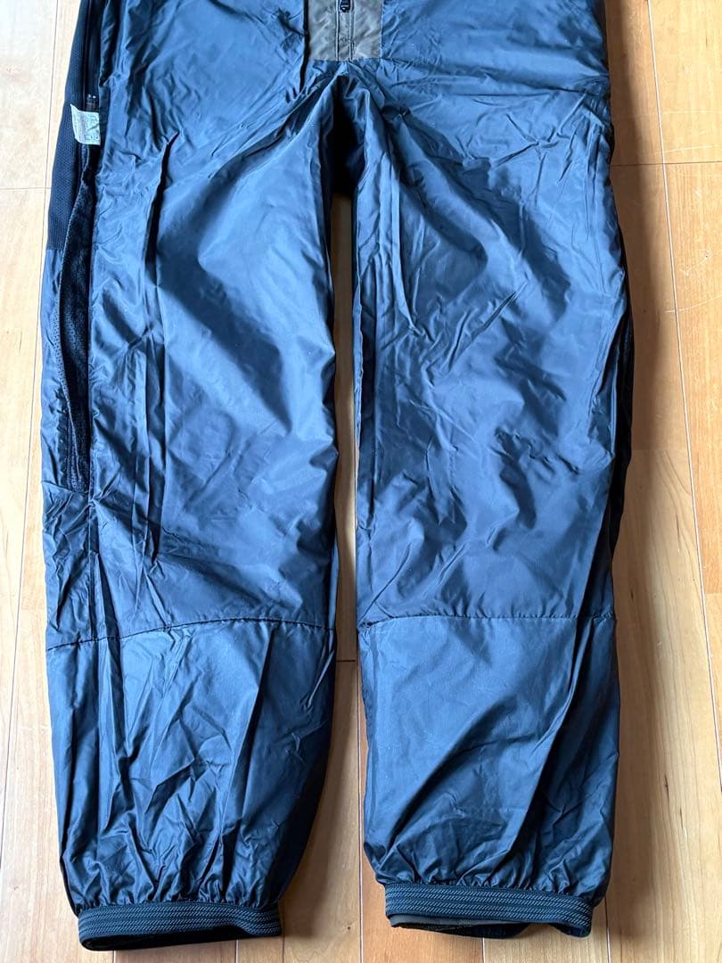 green Clothing Co. ビブパンツ、ダークグレー Lサイズ