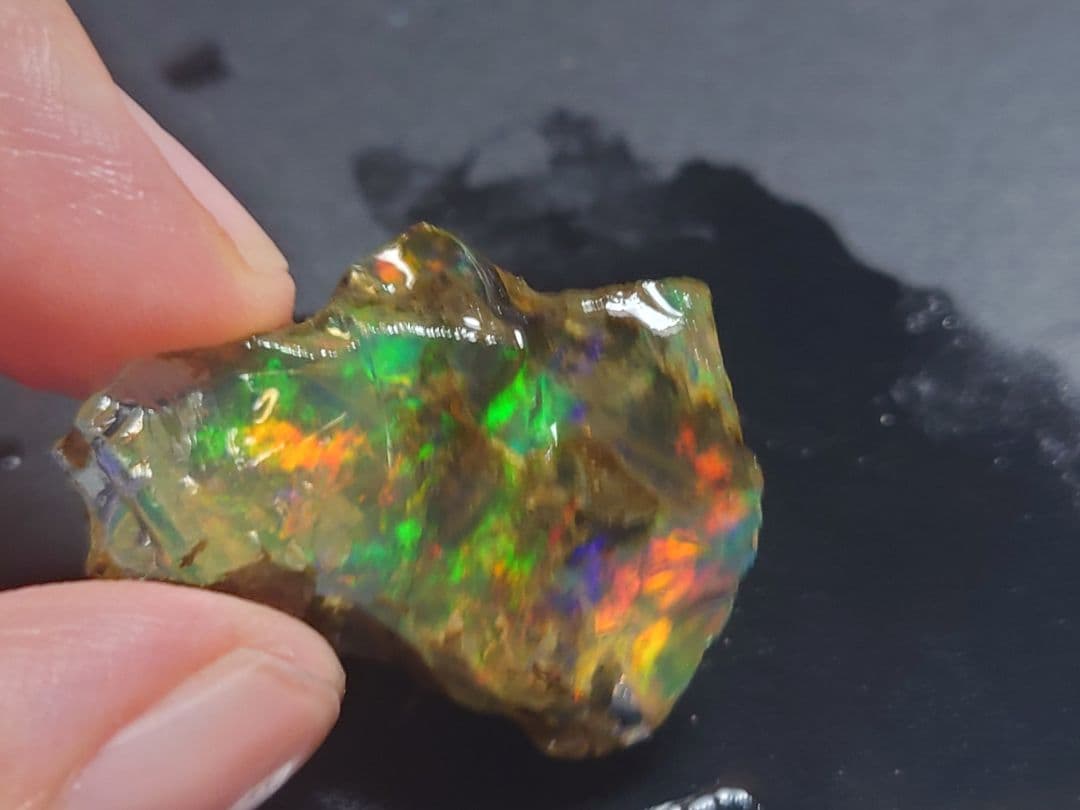 【30CT】エチオピア　オパール　鉱石　標本　遊色　クリア　虹色